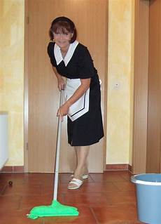 Hotel Aprons