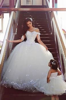 Lace Bridal Gowns