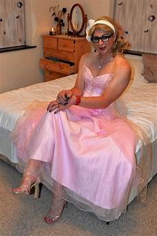 Wedding Dresser